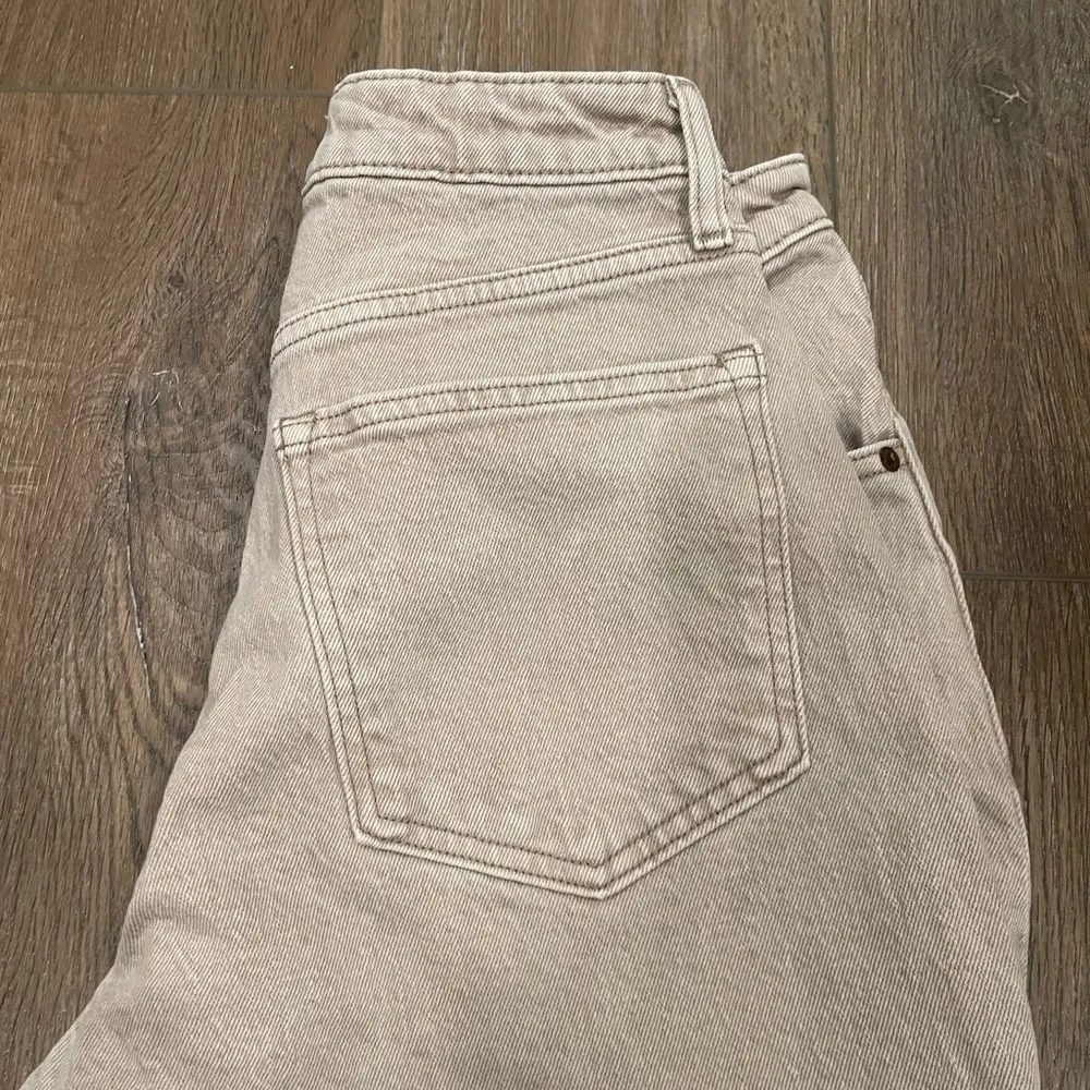 Women's Beige Jeans - Image 8