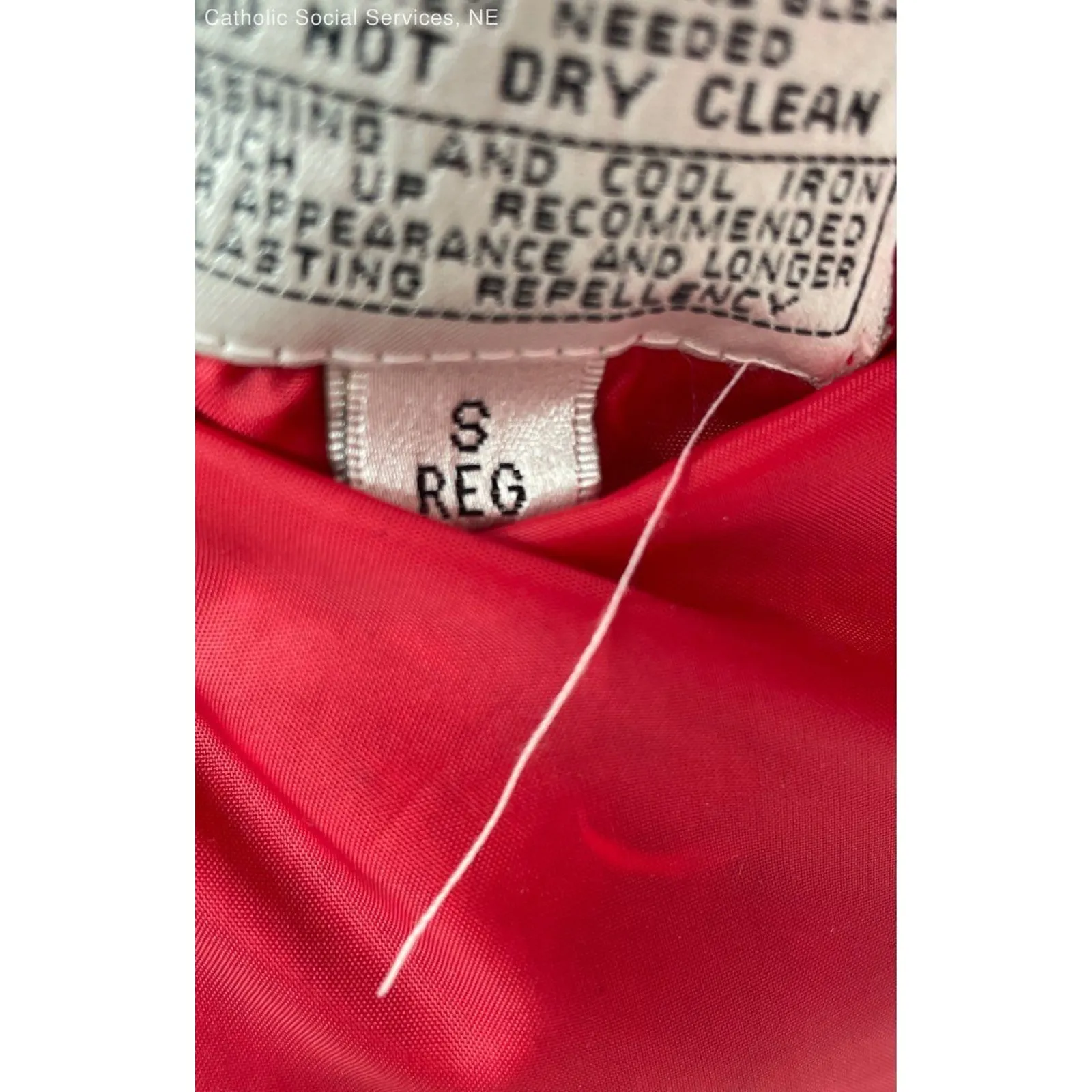 Towne London Fog Red‎ Women's Button Down Removeable Faux Fur Hooded Jacket - Image 7