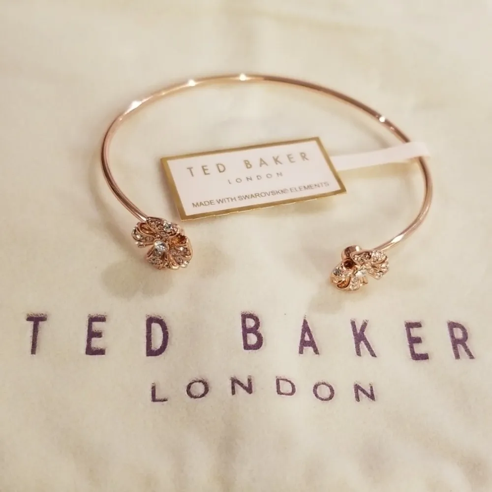 💕TED BAKER💕 Rosette Pave Crystal Cuff Bracelet - Image 6