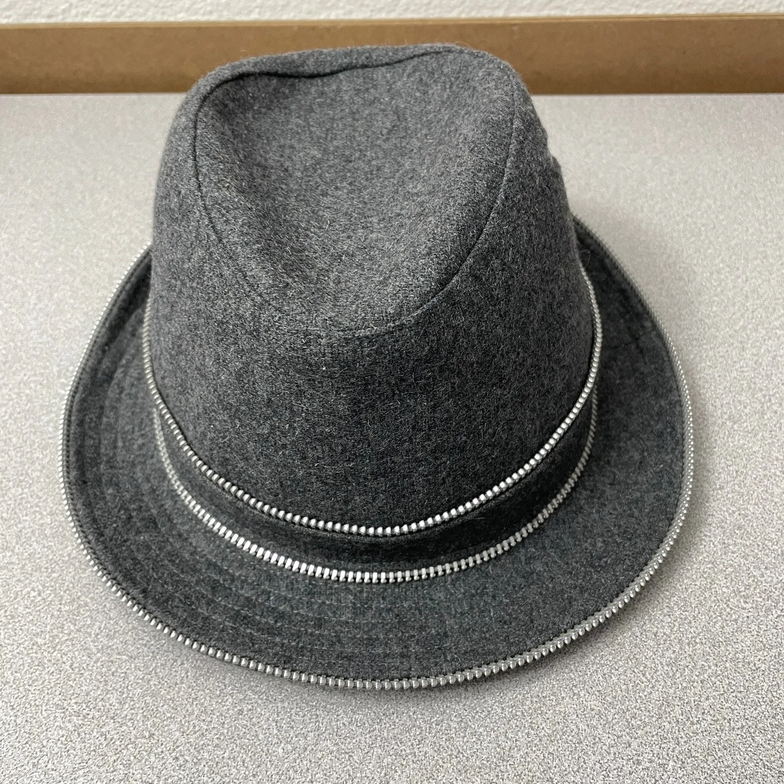 Cha Chas House of Ill Repute Fedora Hat Womens Gray Lined Zip Pocket Skull 6 3/4 - Image 2