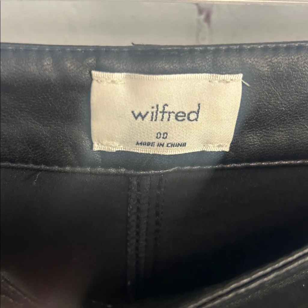 Wilfred Aritzia faux leather ladies pants size 00 retro goth moto dark romance - Image 5