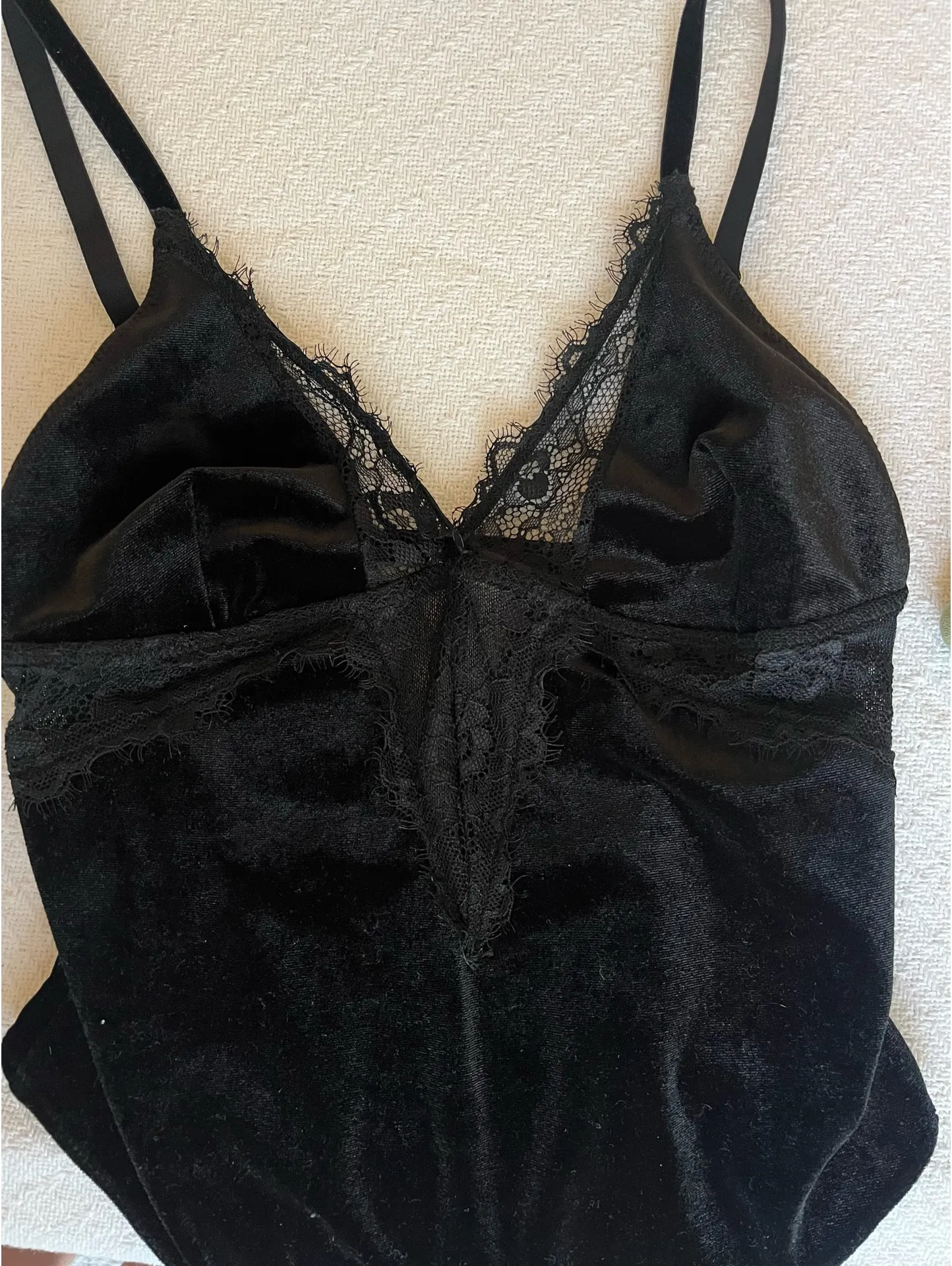 Black velvet Lace Bodysuit Forever 21 - Image 4