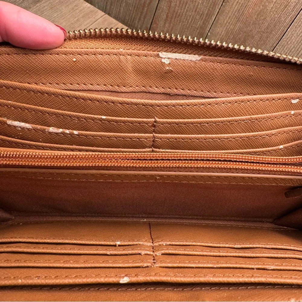 Fossil Wristlet Tan Pink‎ Red Salmon w/ Tons of Card Slots - Image 6