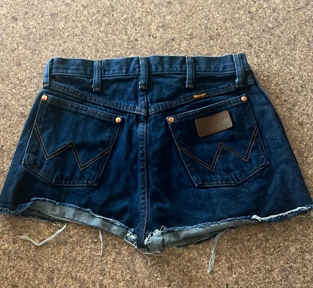 High Waitsed Vintage Jean Short - Image 5