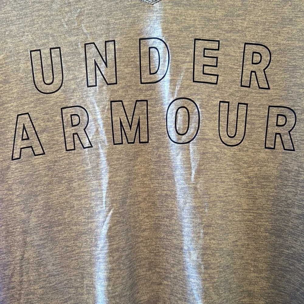 NWT Women’s Athletic Under Armour Size Small Baby Blue Short Sleeve Shirt - Image 3