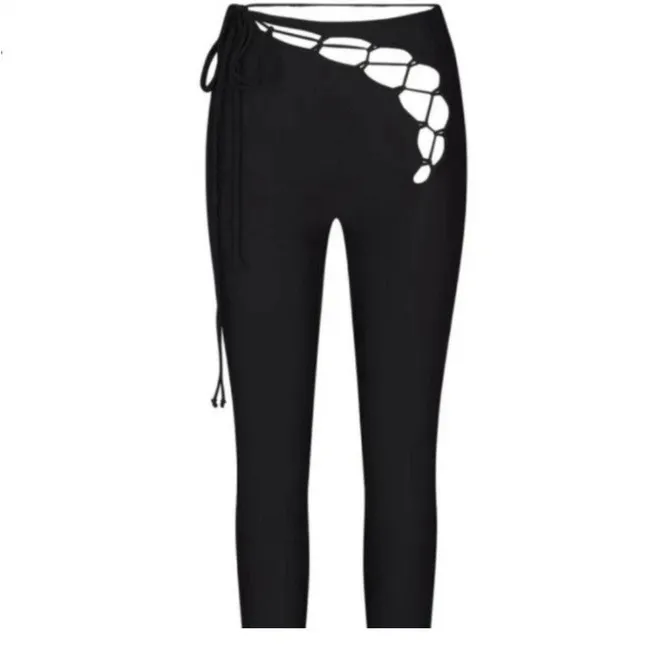 ✨SKIMS Cutout Lace Up Legging in Onyx NWT Size Medium - Image 3