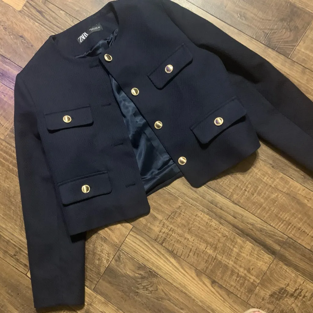 Zara CROPPED FLAP JACKET navy nwot gold button classic fall evening blogger fav - Image 2