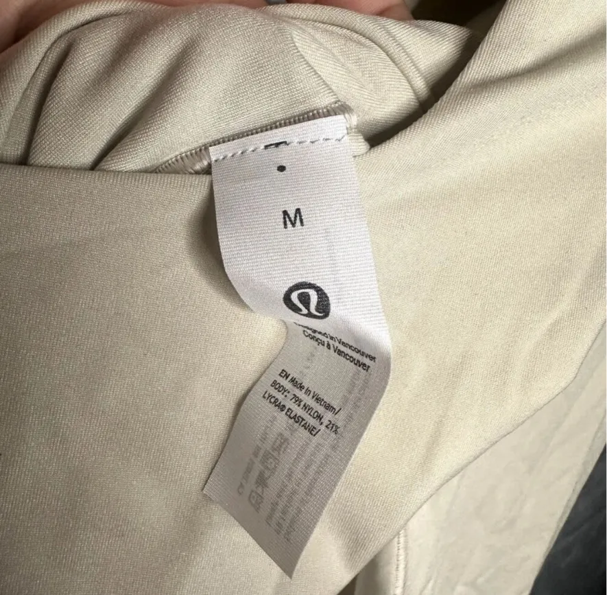 Lululemon Nulu Square Neck Long Sleeve Bodysuit Thong Cut NWT Size Medium (MOVT) - Image 11