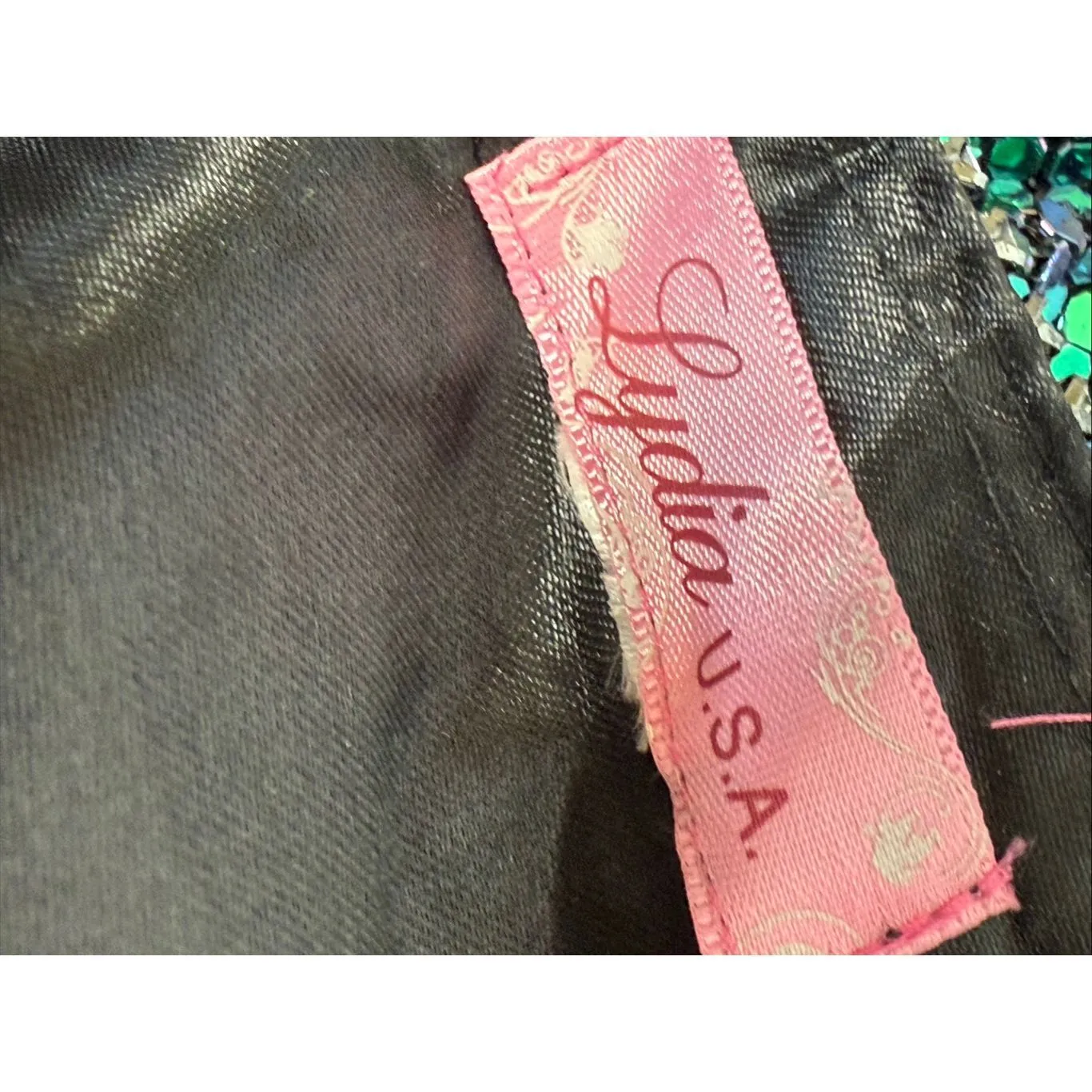 Lydia USA Women iridescent chain mail metal top size medium NWOT - Image 5