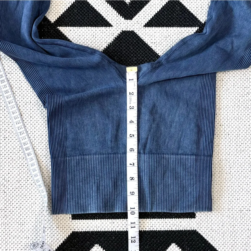 SPANX Soft Stretch Seamless Ribbed Leggings in Midnight Navy Small - Image 9