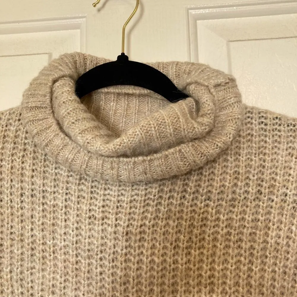 NWT OLD NAVY Tunic Length Cocoon Turtleneck Sweater Cream Of Wheat XS - Image 2