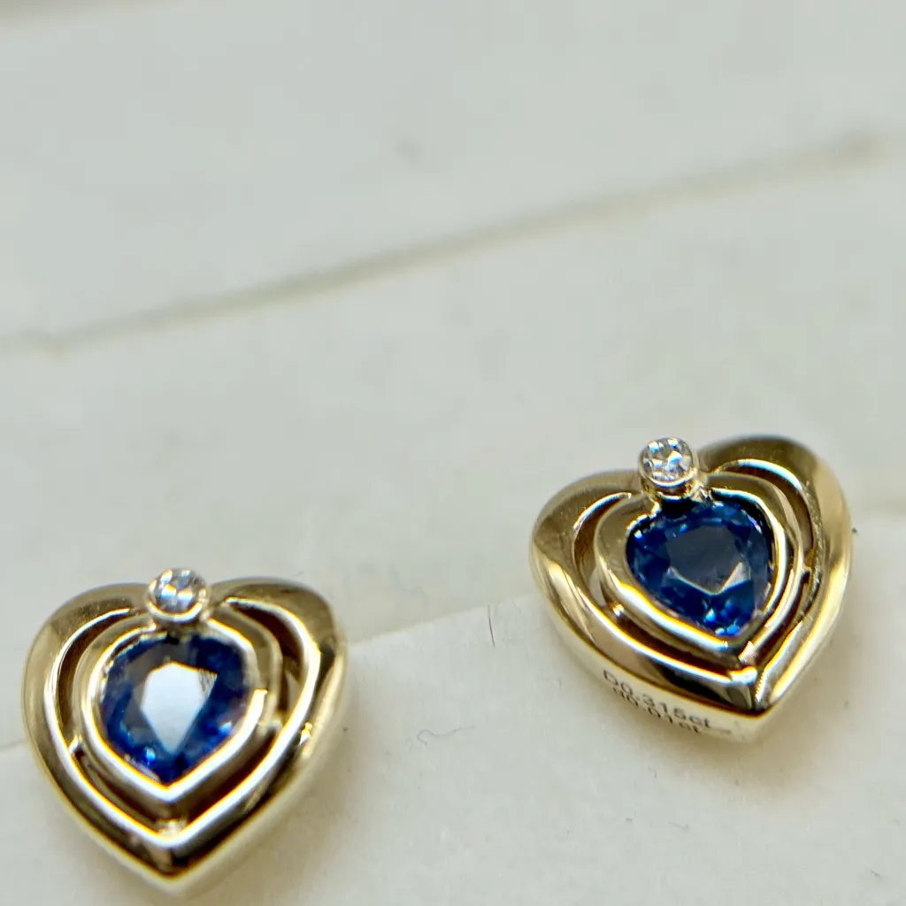 NWOT 9K Yellow Gold Heart 0.315ct Sapphire with 0.01ct Diamond Earrings,Stud - Image 3