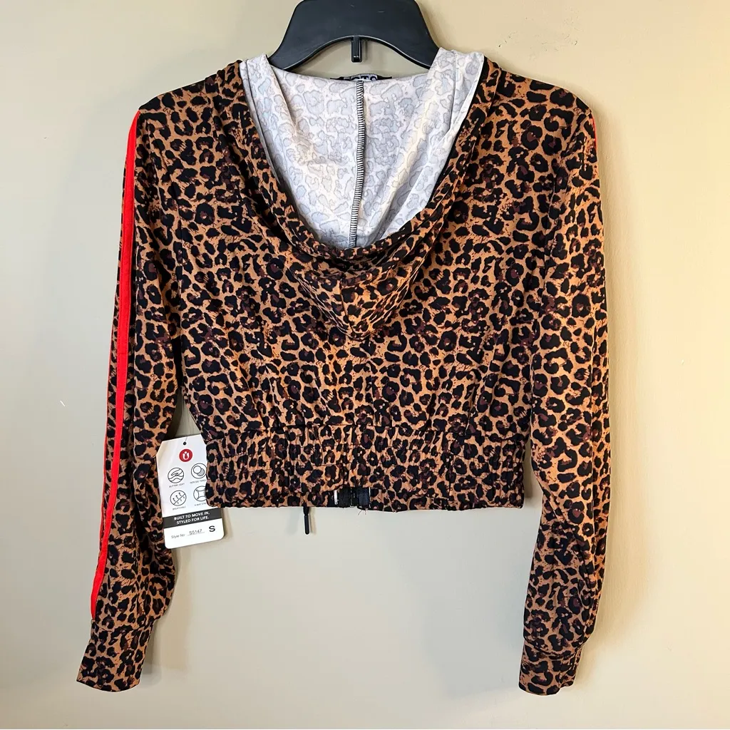 Otos Leopard Print Cropped zip up hoodie with Red Accents Brown - Image 2