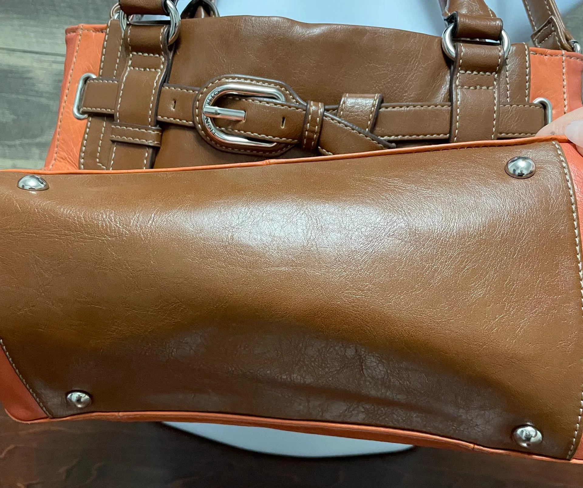 Tignanella Tignanello Burnt Orange and Brown Leather Shoulder Handbag - Image 3