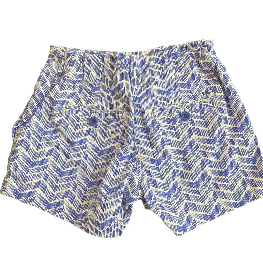 Vineyard Vines size 00 shorts blue white elastic waist geometric shape - Image 3
