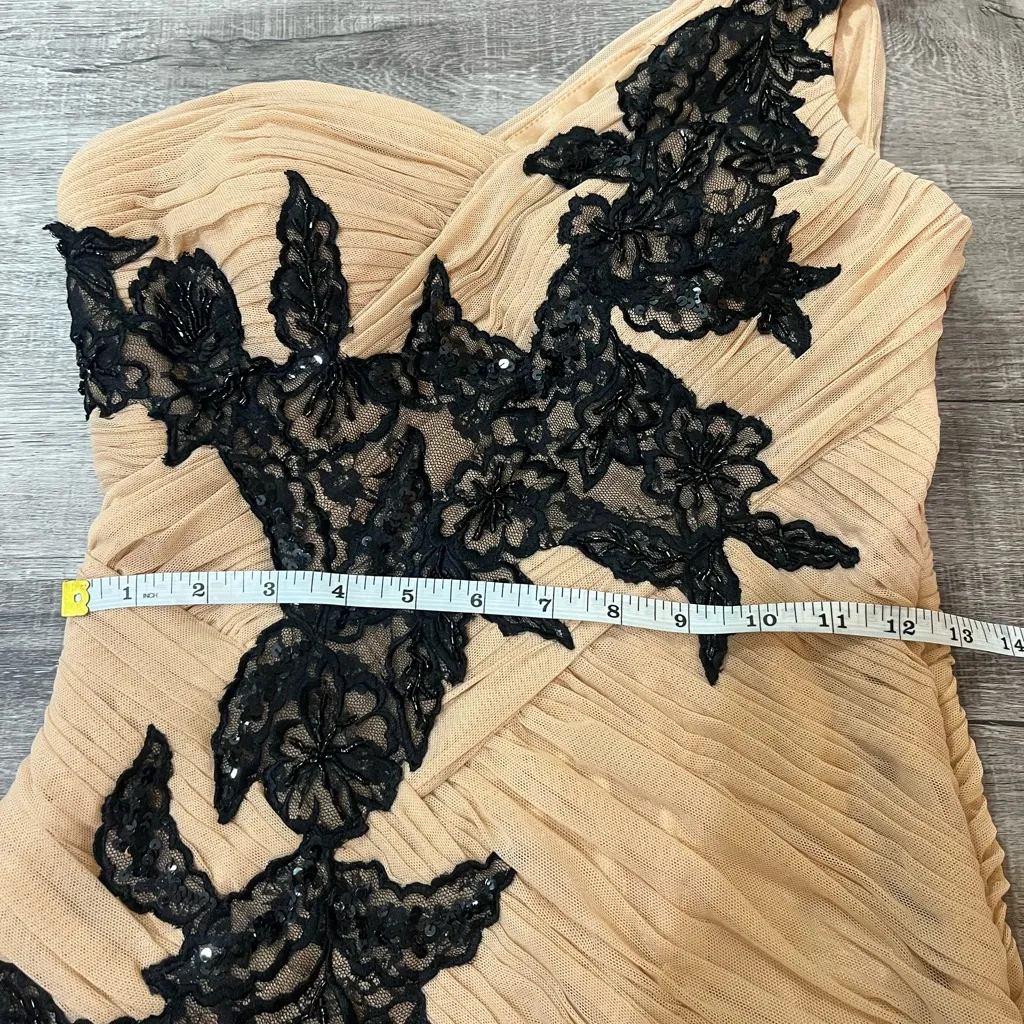 SUE WONG Ruched Lace Embellished One Shoulder Mini Cocktail Dress - Image 7