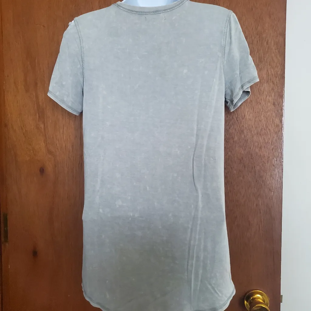 Maurices Flower Skull Graphic T-shirt - Image 4