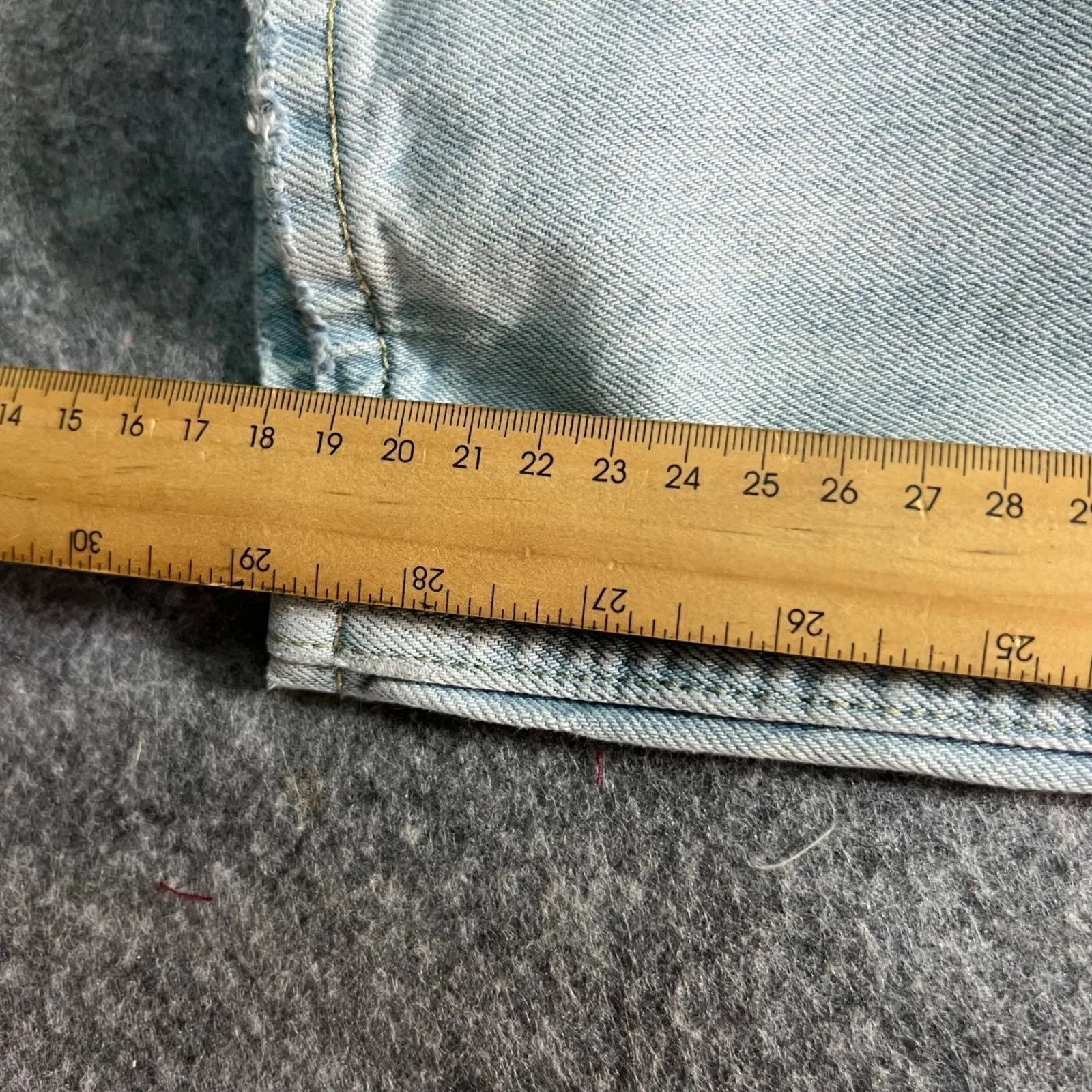 Levi's Low Pro Straight Jeans 29 Light Wash Distressed‎ Ripped Knee Y2K Style - Image 3