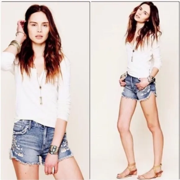 Free‎ people Lana wash tulum embroidered distressed jean shorts size 28 - Image 2