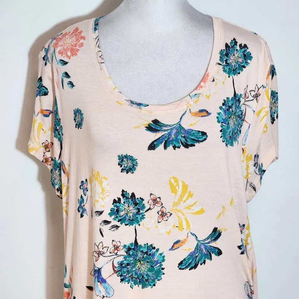 Style & Co. Pink Floral Short-Sleeve Tee with Handkerchief Hem Size Large - Image 3