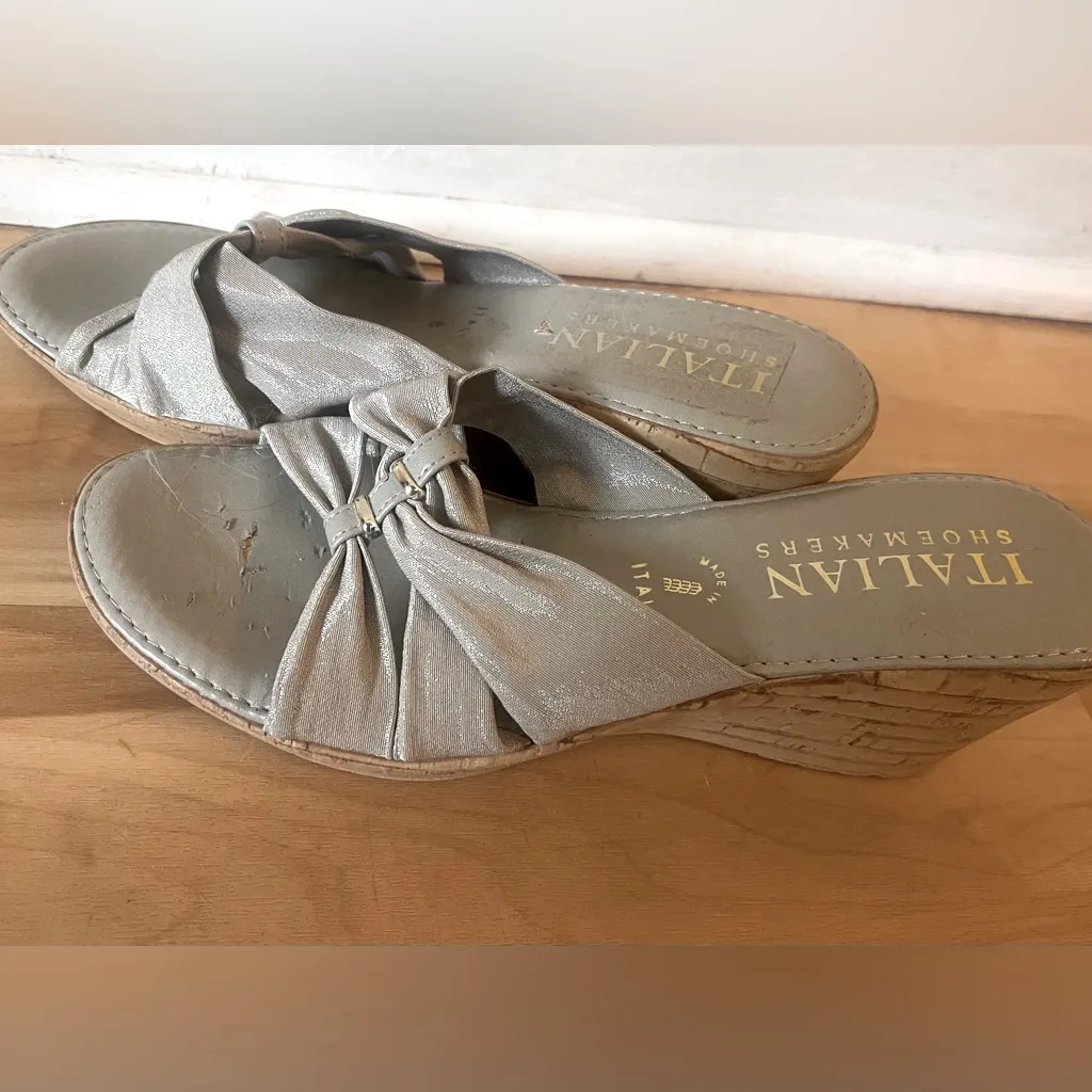 Italian Shoemakers Italian Shoemaker wedges size 8 Italy Cream Tan - Image 3