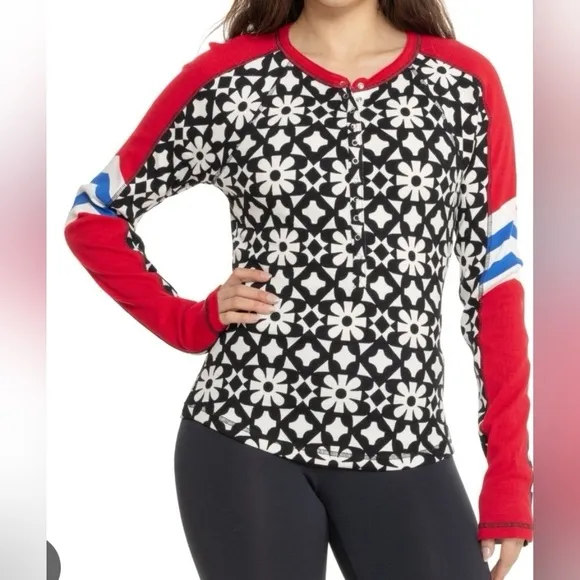 NWT FREE PEOPLE FP Movement Women's Kick Off Printed Layer Top in Aspen Onyx Red Size XS - Image 7