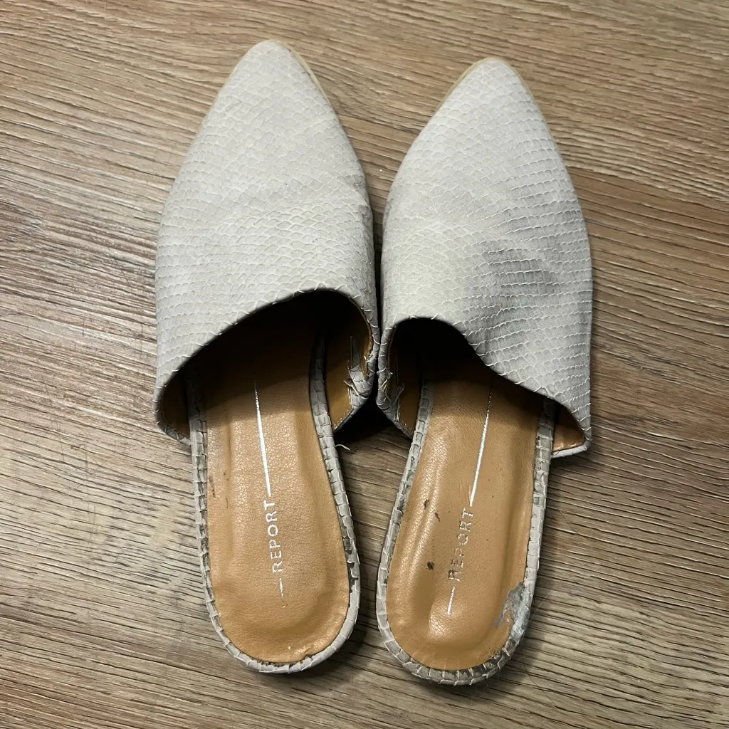 Report Irina Studded Elegant Cream Mule Flats Size 6.5 - Image 3