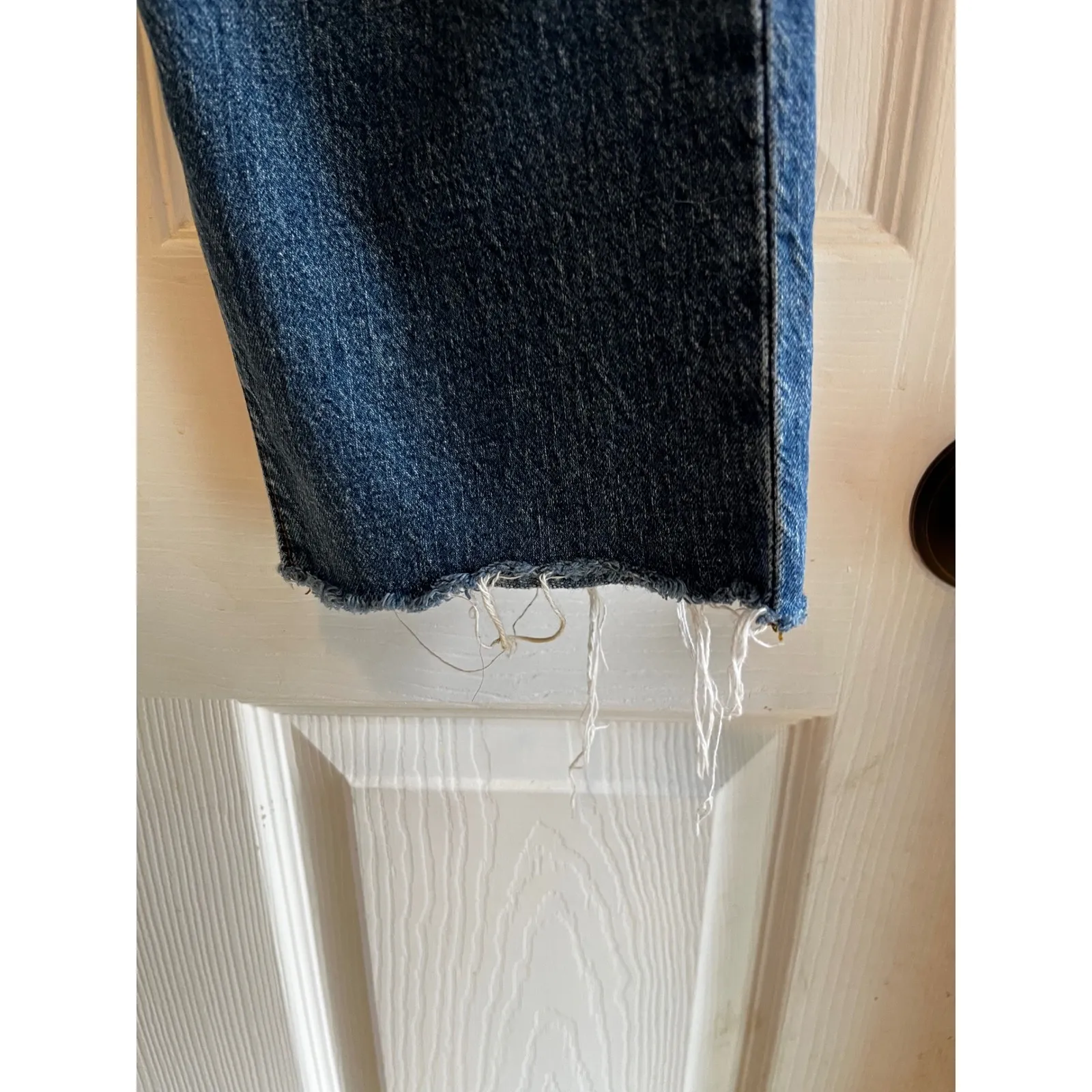 LOFT High Rise Cropped Jeans Distressed Raw Hem Denim Jeans Size 0 - Image 5