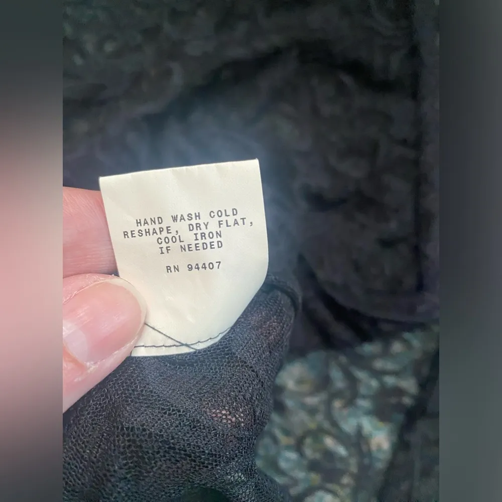 Vintage 90s Y2K  button front black floral lace cardigan, size large - Image 8