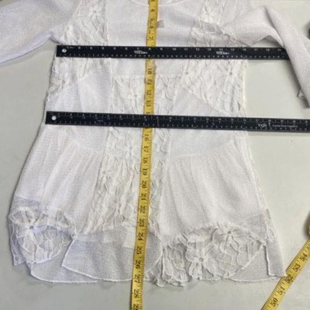 Multiples  Women’s Lace Gossamer White Top Size Small‎ - Image 3