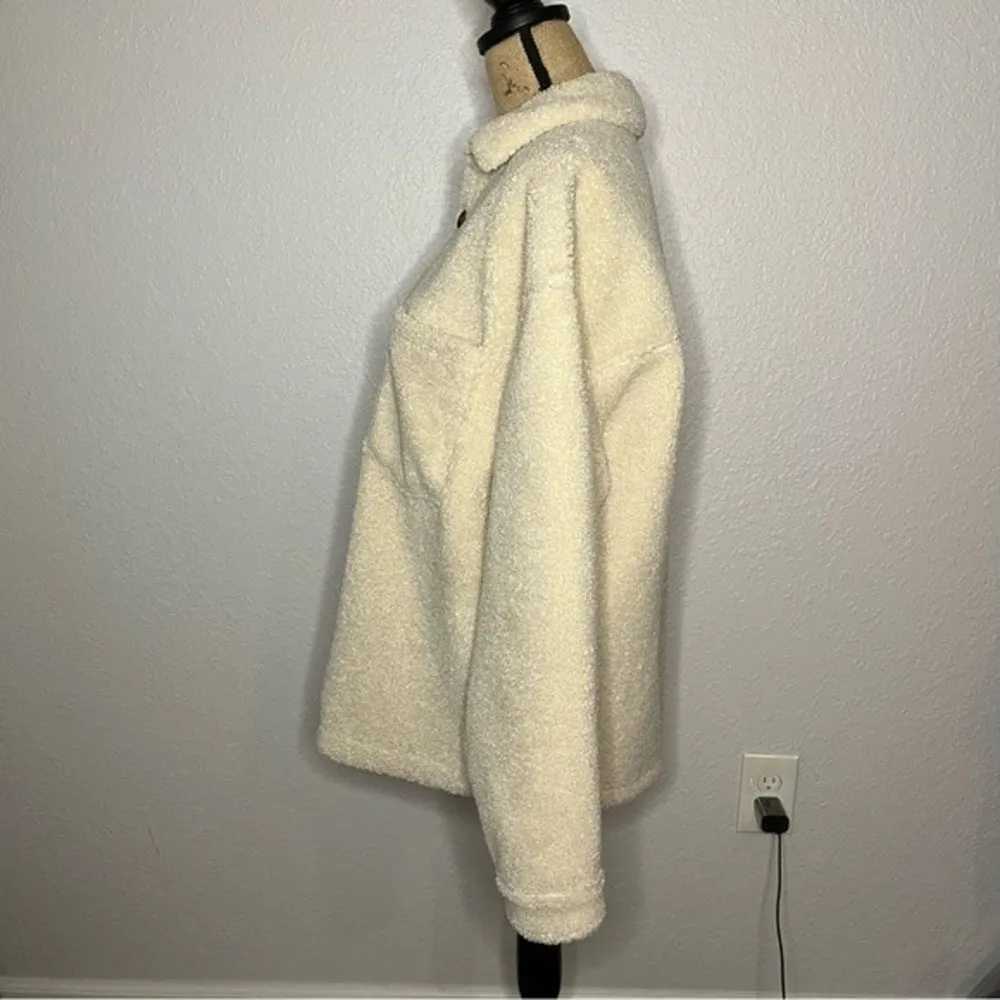 Zara Womens Cream Relaxed Fit Sherpa Long Sleeve Button Up Shacket sz S/M - Image 63