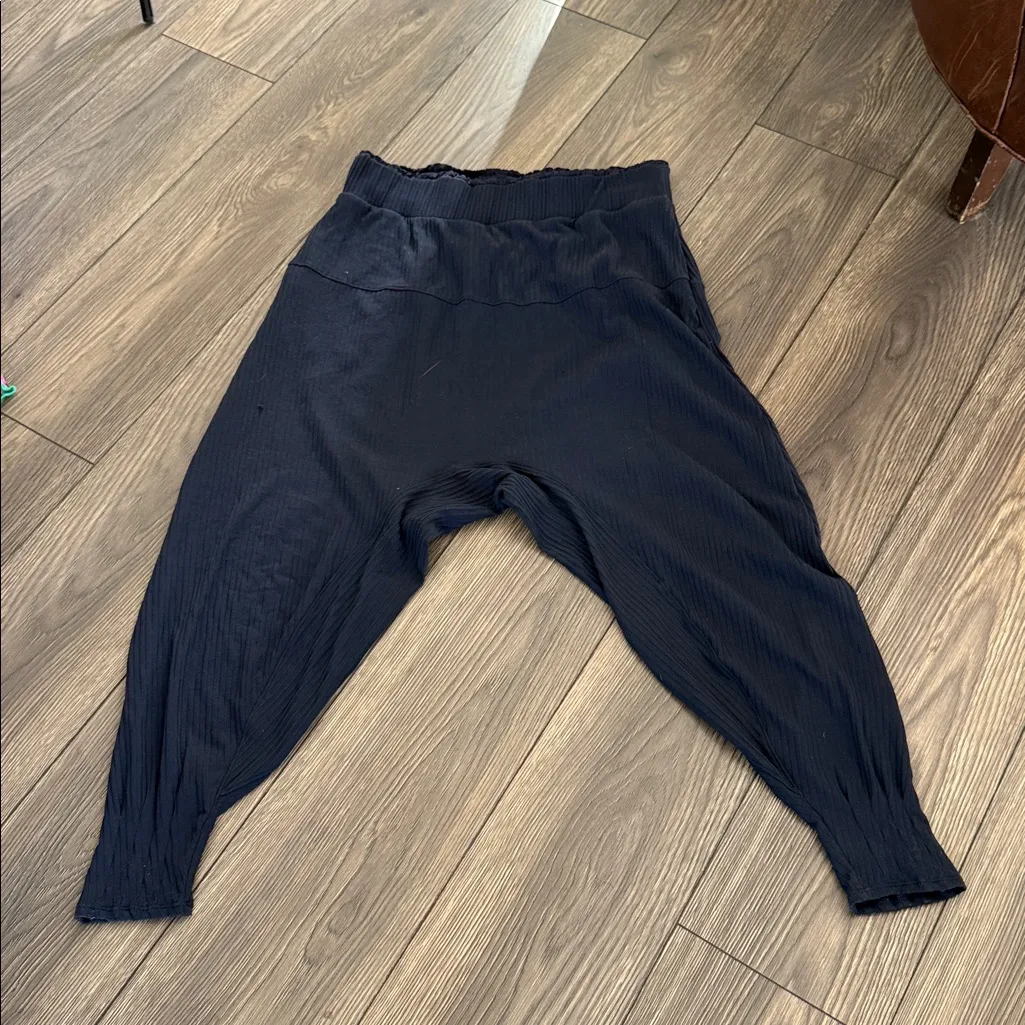 Free people harem drop crotch Black Ribbed Jogger Pants large - Image 8