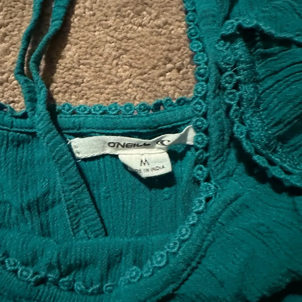 O’Neil top with tie at the top of the neck - Image 3