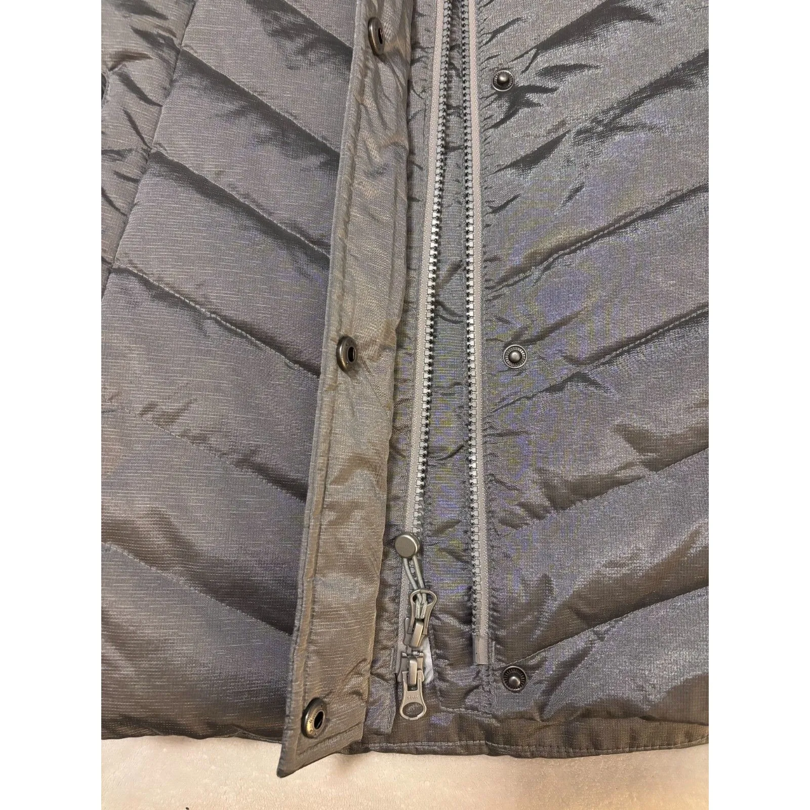 Eddie Bauer Womens Sun Valley Down Vest Silver Grey Puffer Sherpa Lined Small - Image 6