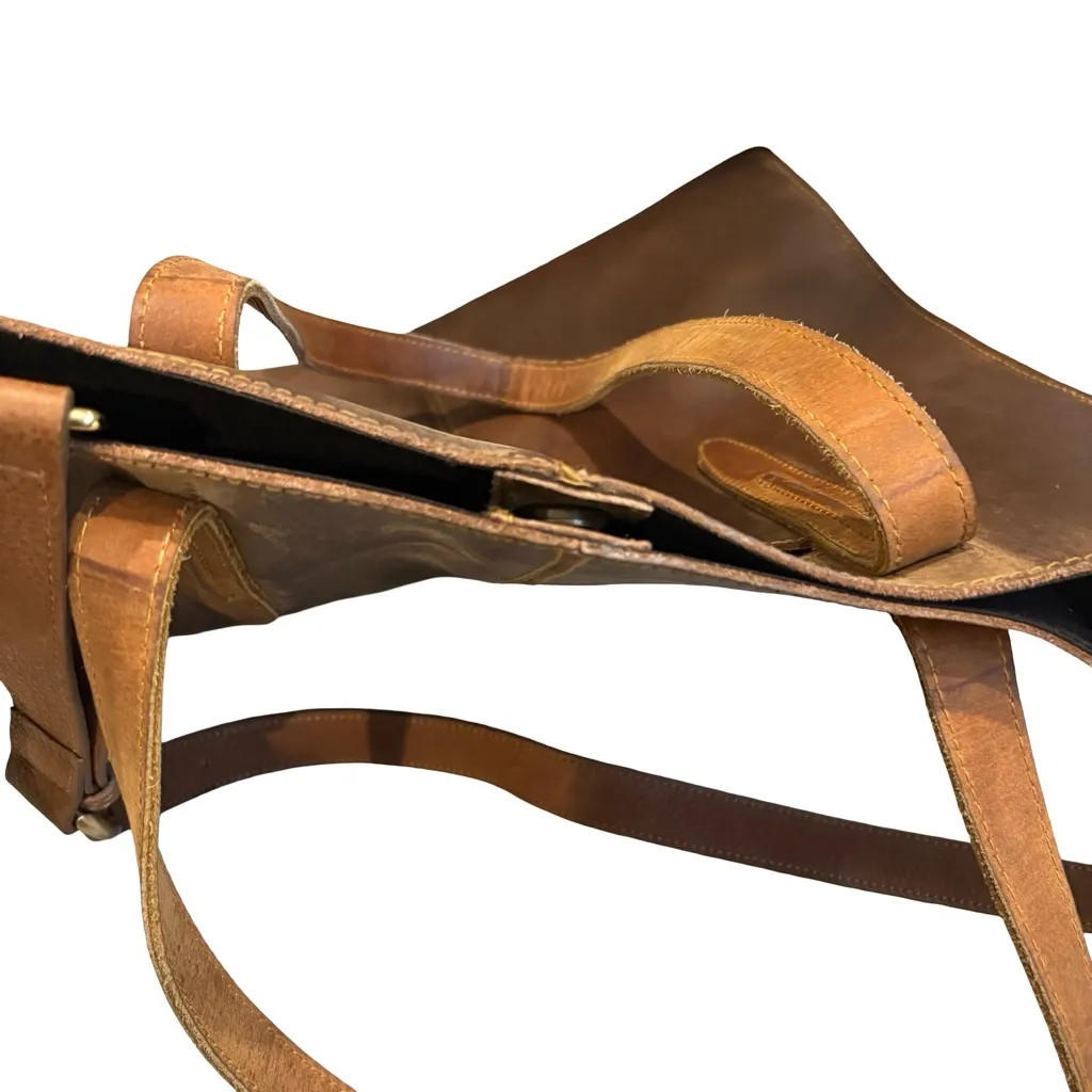 Le Papillon Large Brown Leather Tote - Image 12