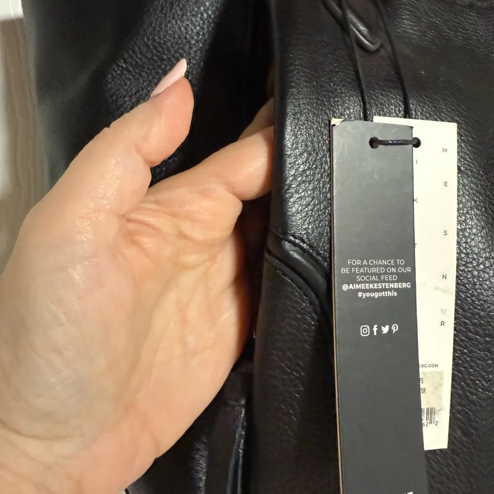 Elegant Black Leather Tote Bag - Image 6