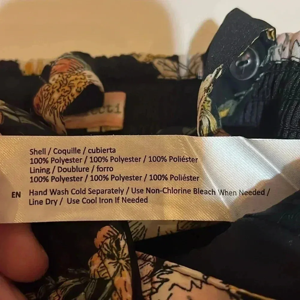 BOG Collective smocked floral top - Image 7