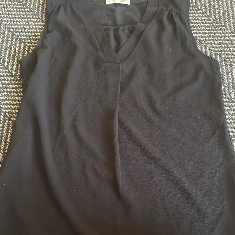 Jon & Anna Classic Black V-Neck Top - Image 2