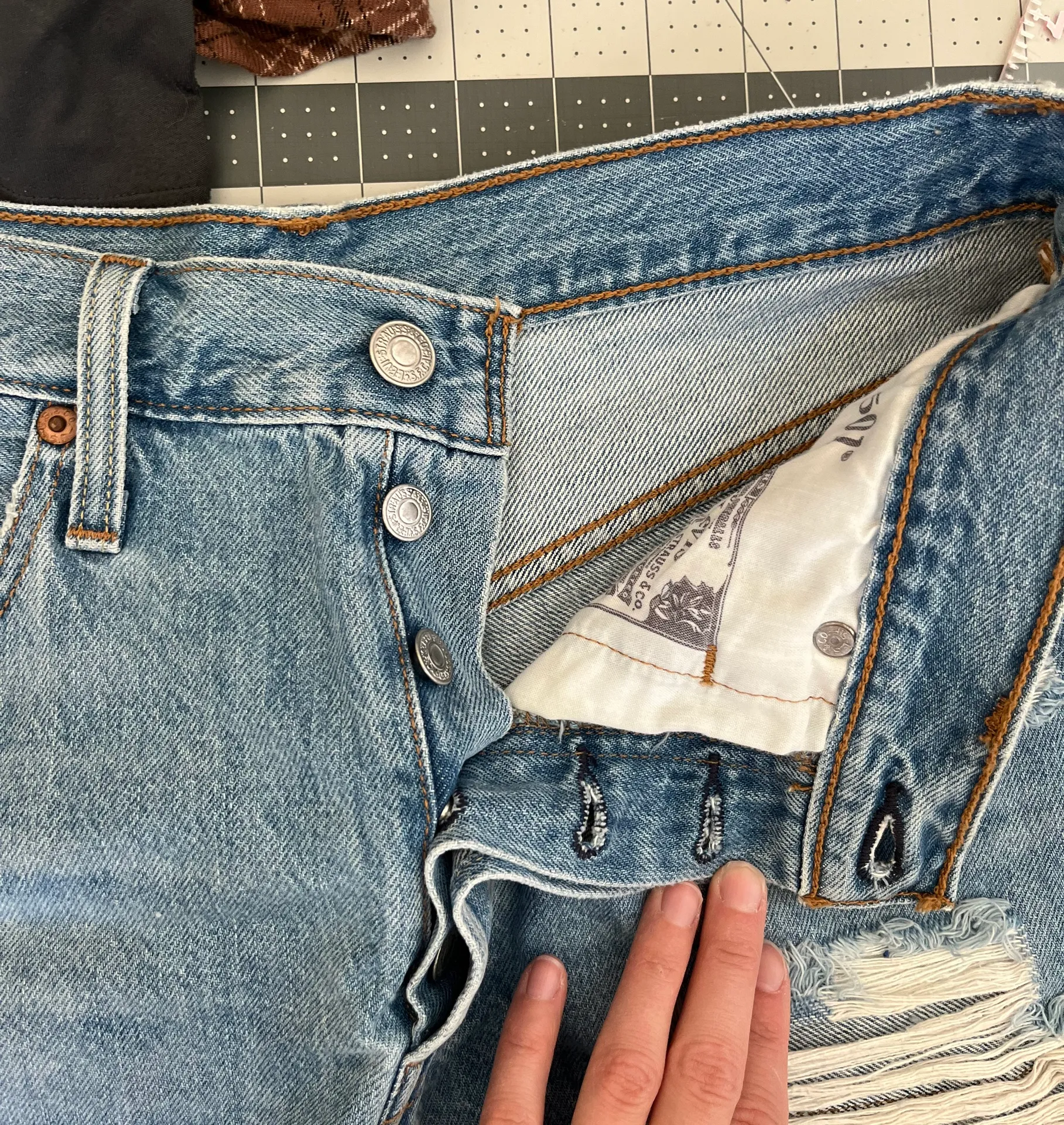 Levi’s 501 Denim Shorts - Image 3