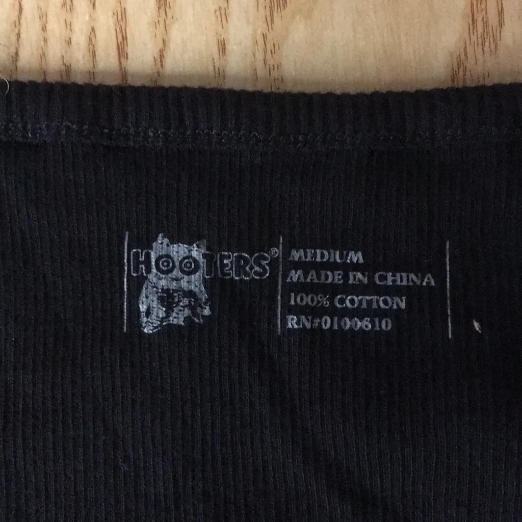 New Women’s Hooters Born To Be Wild Animal Print Ribbed Tank Black Size Medium - Image 3