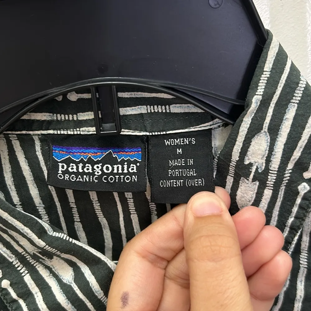 Vintage Woman’s  Button Down Short Sleeve Shirt - Image 2