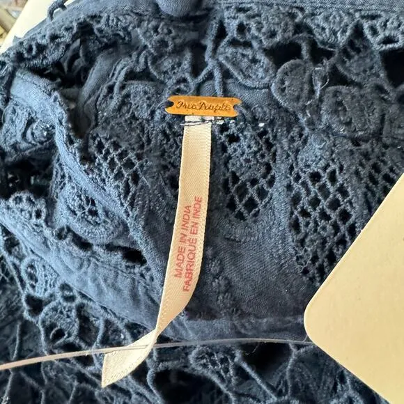 Free People Balloon Sleeve Mock‎ Neck Crochet Navy Blouse Size S NWT - Image 8