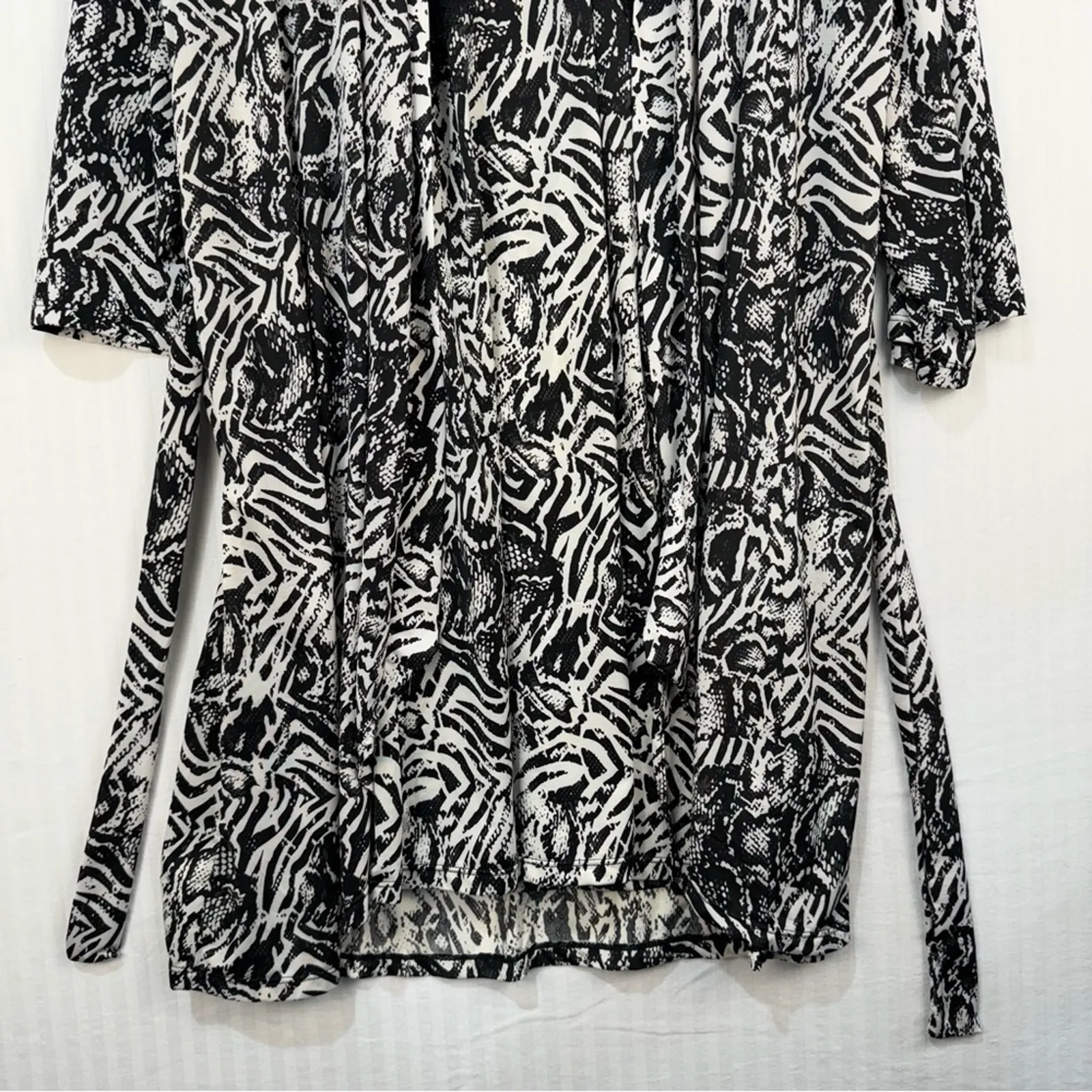 Body Touch Satin Chemise Slip Robe Set Women’s Medium Lace Lingerie Animal Print - Image 2