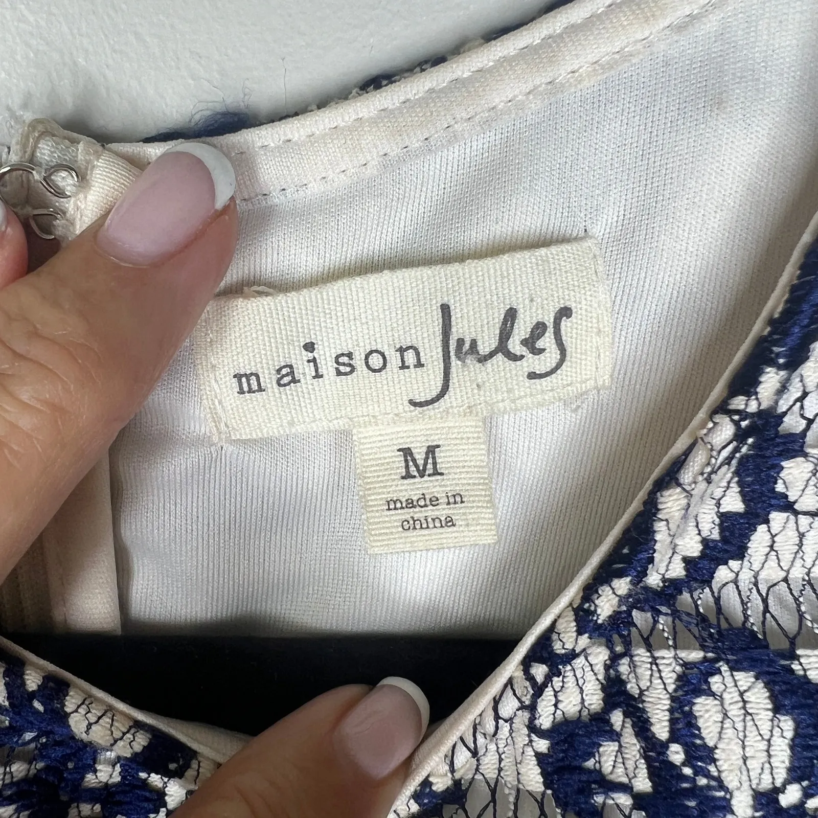 Maison‎ Jules Fit & Flare Blue Floral Lace Overlaid on Cream Mini Dress SZ M - Image 3