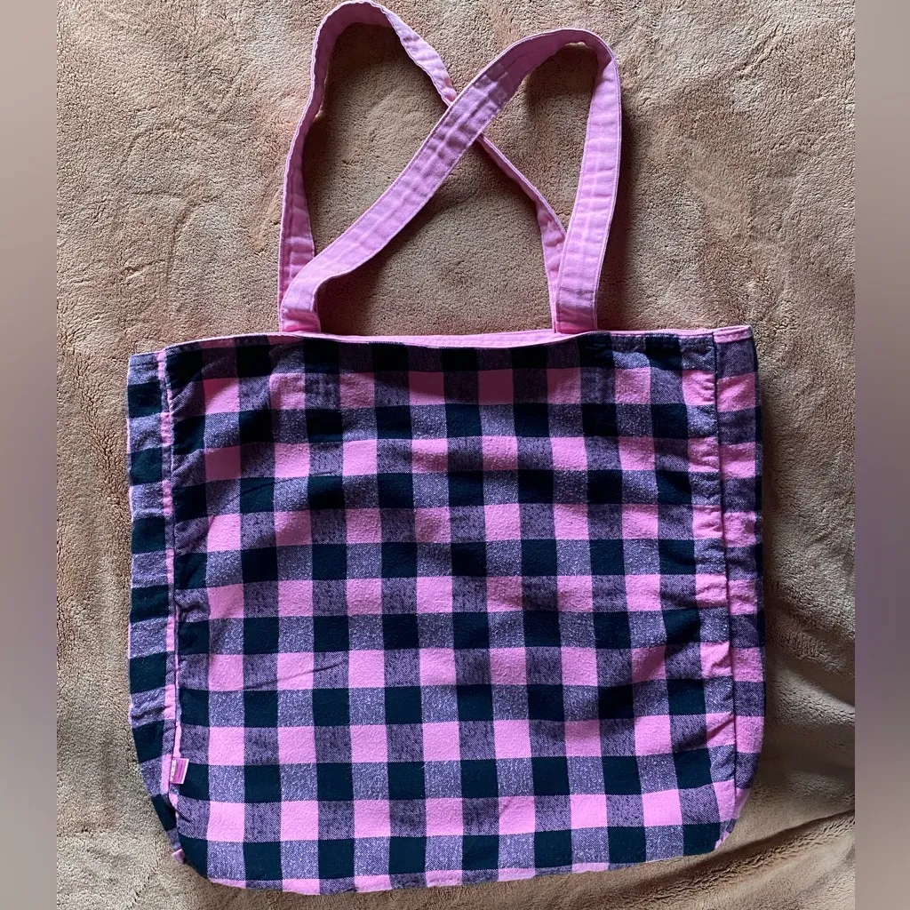 Vintage PINK Victoria’s Secret 2008 Pink Solid/Checkered Reversible Tote Bag - Image 2