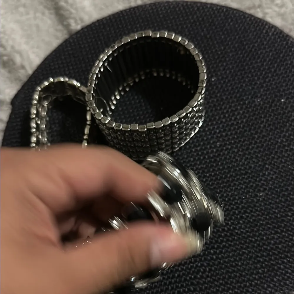 Elegant Silver and Black Bracelet Set - Image 6