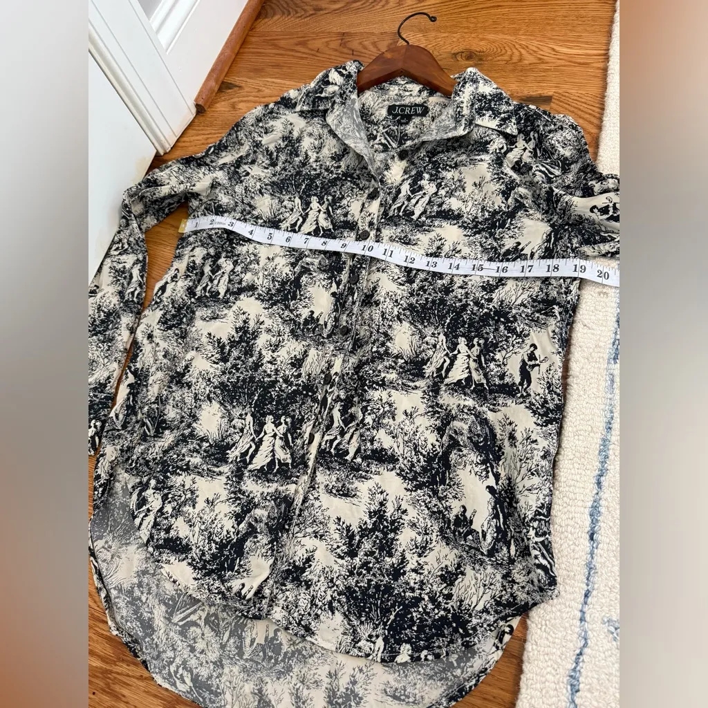 J.Crew Drapey toile-print shirt Size Small - Image 10