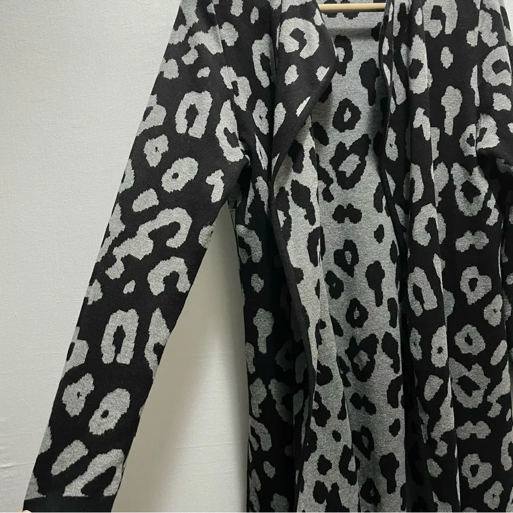 Anne Klein Leopard Print Open Front Sweater Cardigan Black Gray - medium - Image 5