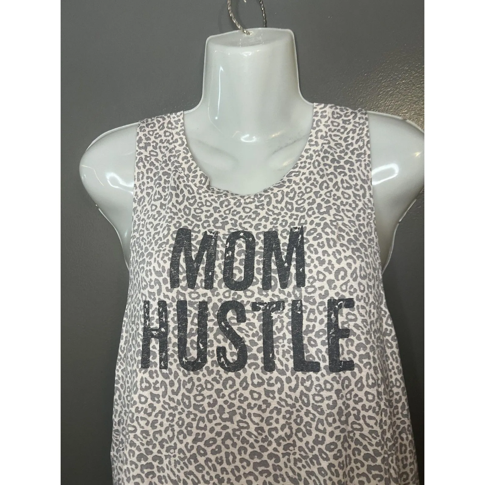 Grayson Threads Tank Top Womens Medium Gray Leopard Mom Hustle Graphic Shirt - Image 2
