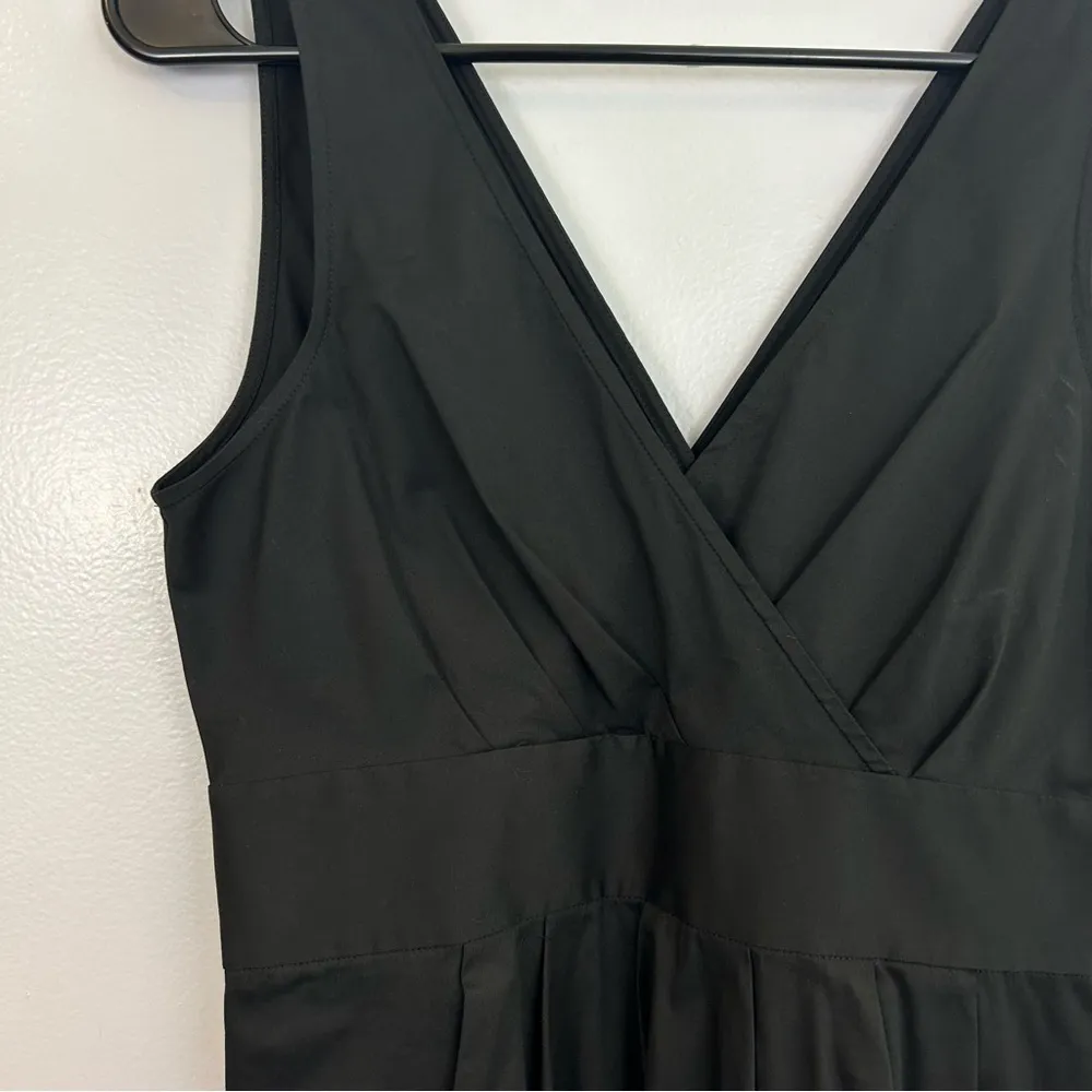 Irvine Luxe Sleeveless Little Black Dress with Pockets Size 2 - Image 3